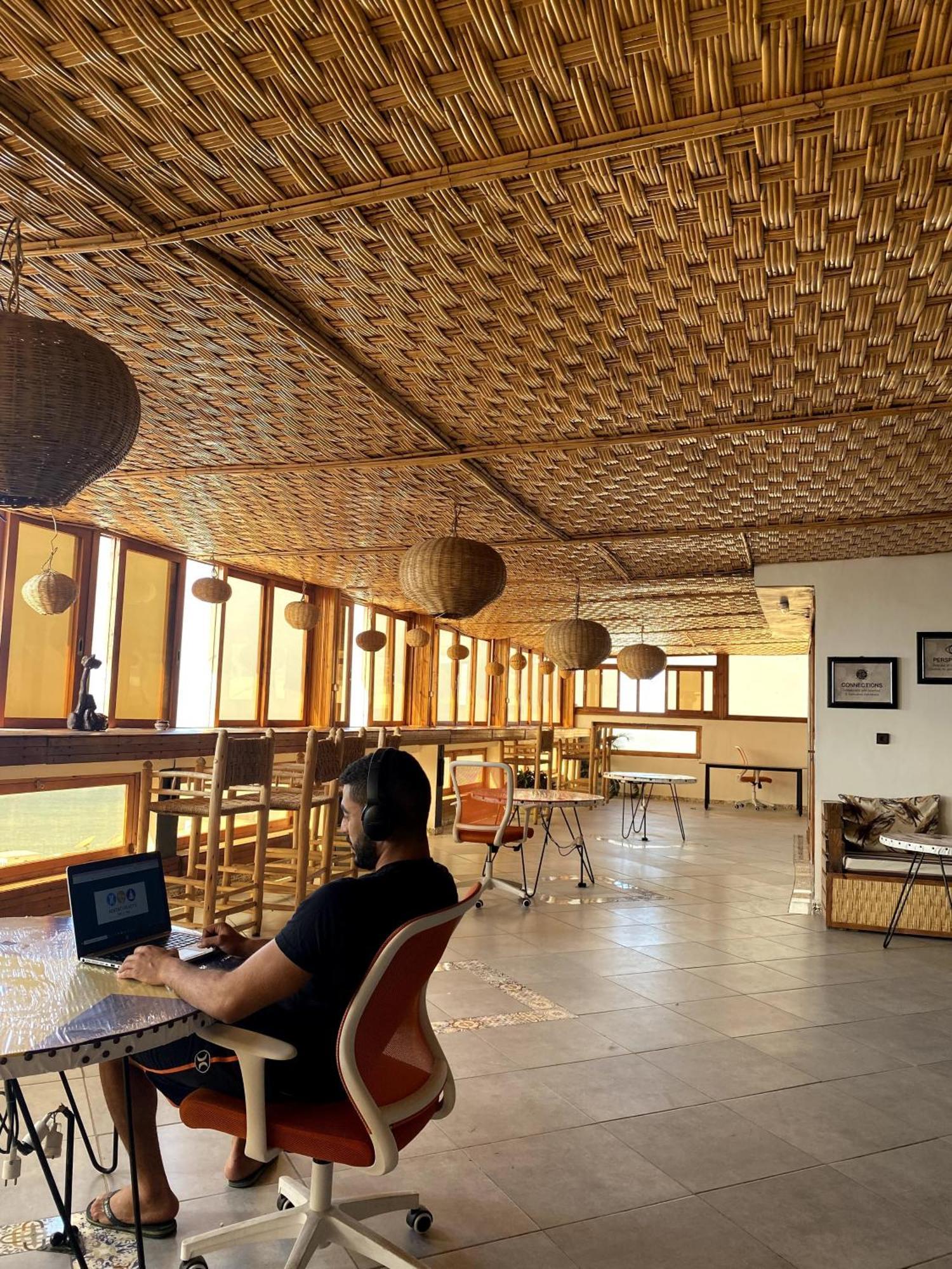 Bed and Breakfast Adventurekeys Surf Yoga Cowork Taghazout Exterior foto
